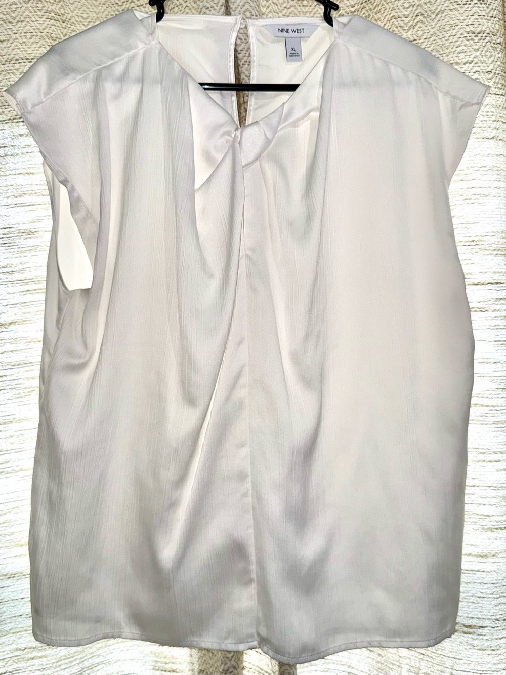 Nine West Ivory White Twist-Front Sleeveless Blouse